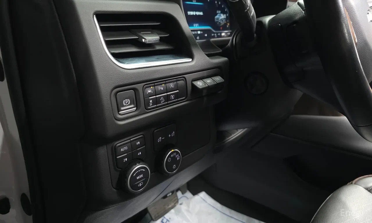 Chevrolet Tahoe 6.2 Dark Knight 4WD* 360* ОБДУХ, снимка 17 - Автомобили и джипове - 55586987