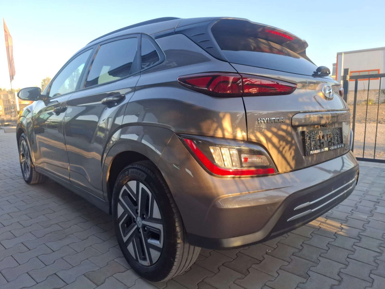 Hyundai Kona 64kw* * 100Soh* * facelift, снимка 4 - Автомобили и джипове - 55993532