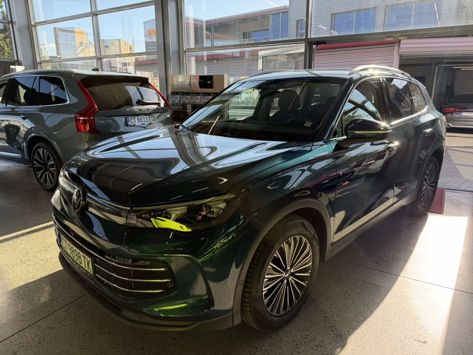VW Tiguan 1.5MHEV Гаранция, снимка 3 - Автомобили и джипове - 56021807
