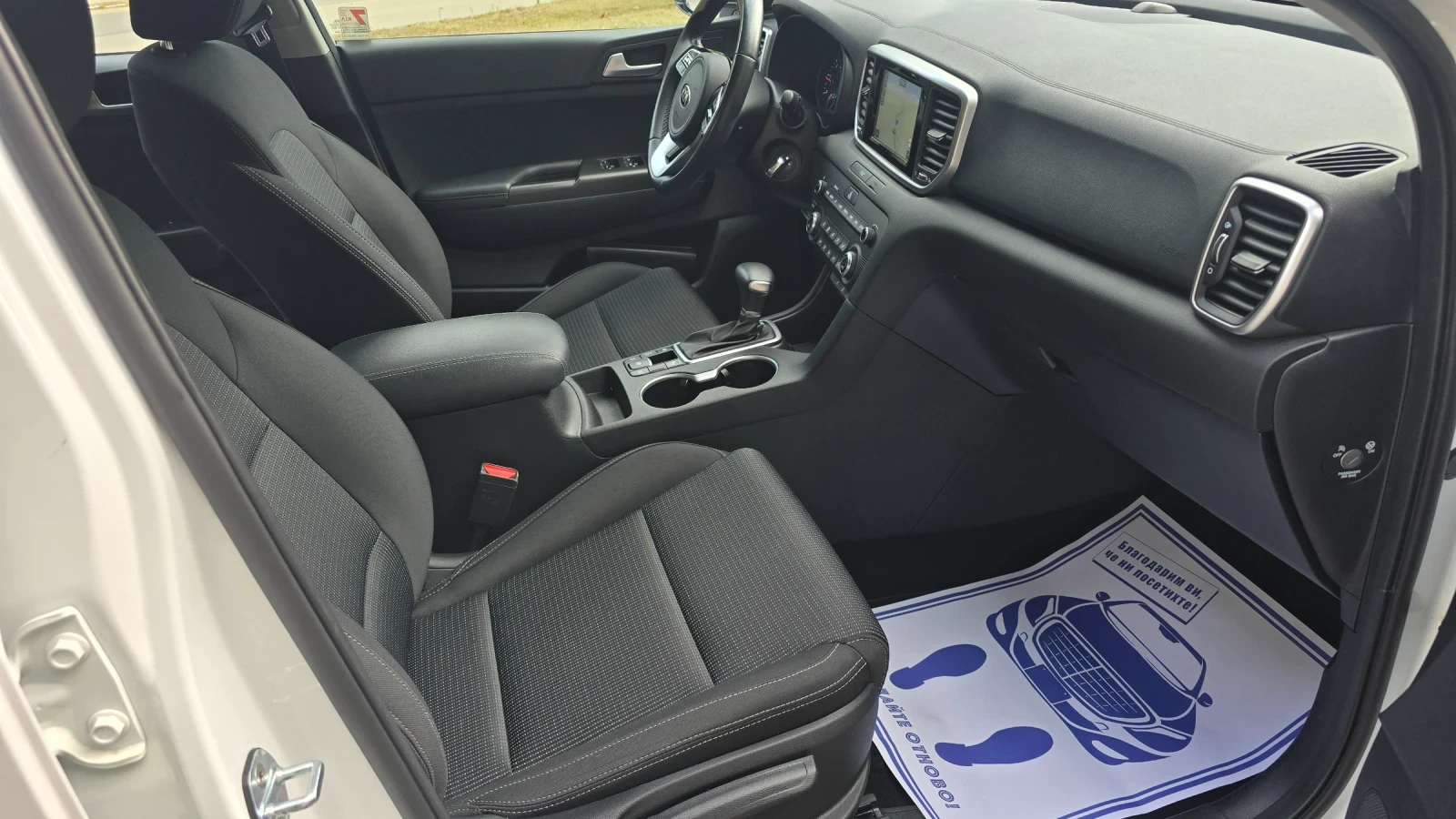 Kia Sportage 1.6 CRDI MILD 4X4 136к.с., снимка 10 - Автомобили и джипове - 56119802