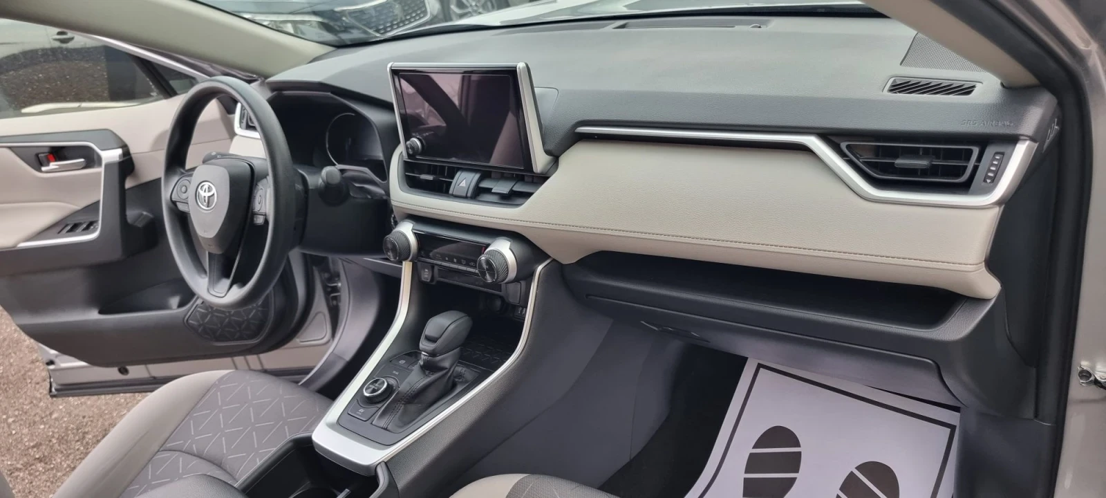 Toyota Rav4 RAV4 HYBRID , снимка 10 - Автомобили и джипове - 56647748
