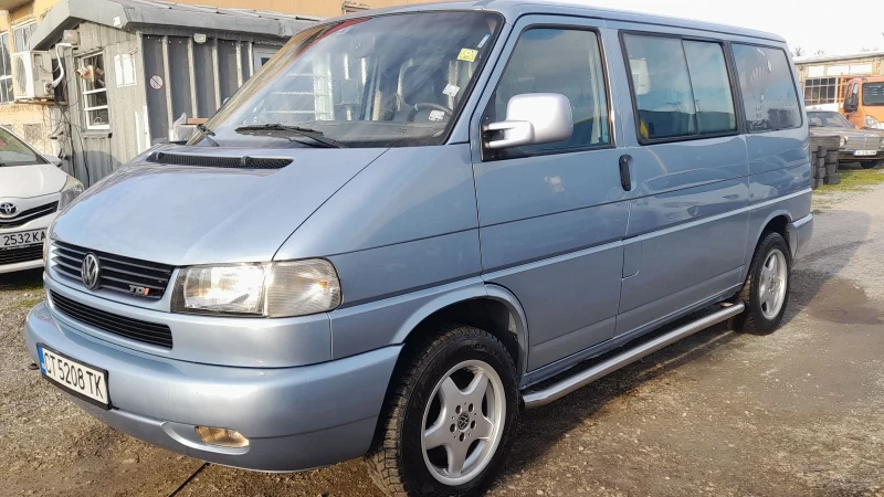 VW Caravelle 2.5TDI 151kc Кожа Клима , снимка 8 - Бусове и автобуси - 53027800