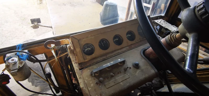 Трактор Болгар ТК 82, снимка 7 - Селскостопанска техника - 52703856