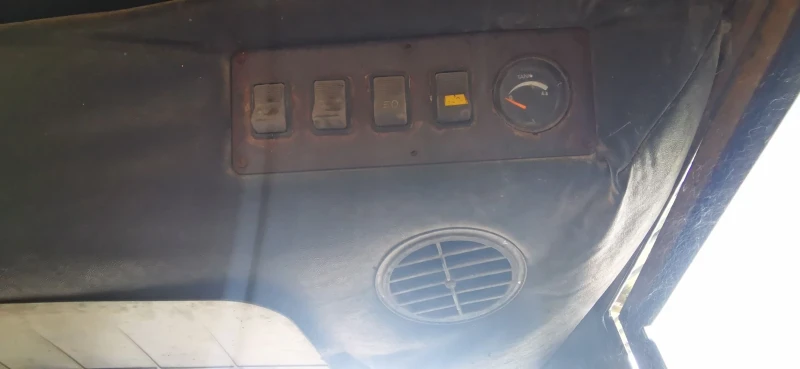 Трактор Болгар ТК 82, снимка 9 - Селскостопанска техника - 52703856