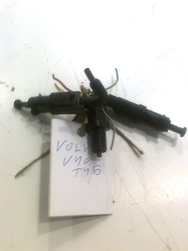 стоп машинка за Волво В40 2.0 турбо 