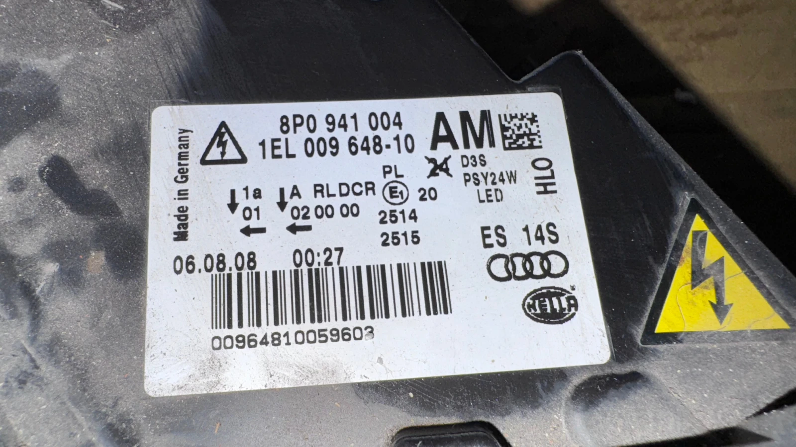   a Audi A3 - 8P0941004 / 1L009648-10 | Mobile.bg   2