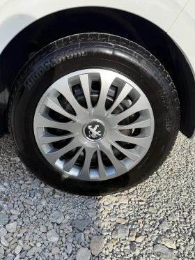 Peugeot 208 1.2i* 60 ХИЛ. КМ* ЕВРО 6* ФРАНЦИЯ* НАВИГАЦИЯ, снимка 15