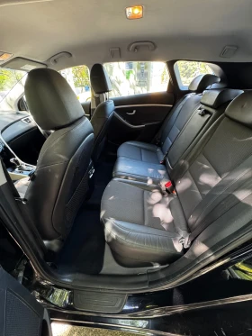 Hyundai I30 1.6 CRDi кожа, тъч навигация с камера, кейлес, , снимка 14