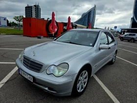 Mercedes-Benz C 220 2.2CDI  2002г ръчка , снимка 1