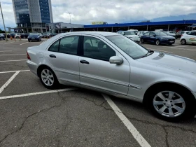 Mercedes-Benz C 220 2.2CDI  2002г ръчка  - 2500 € / 4889.57 лв. - 75086545 3