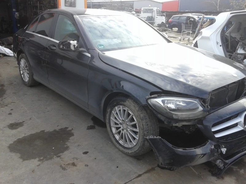 Mercedes-Benz C 200 2.2d, снимка 11 - Автомобили и джипове - 39871477