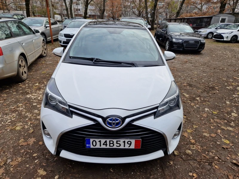 Toyota Yaris Хибрид, снимка 1 - Автомобили и джипове - 43396543