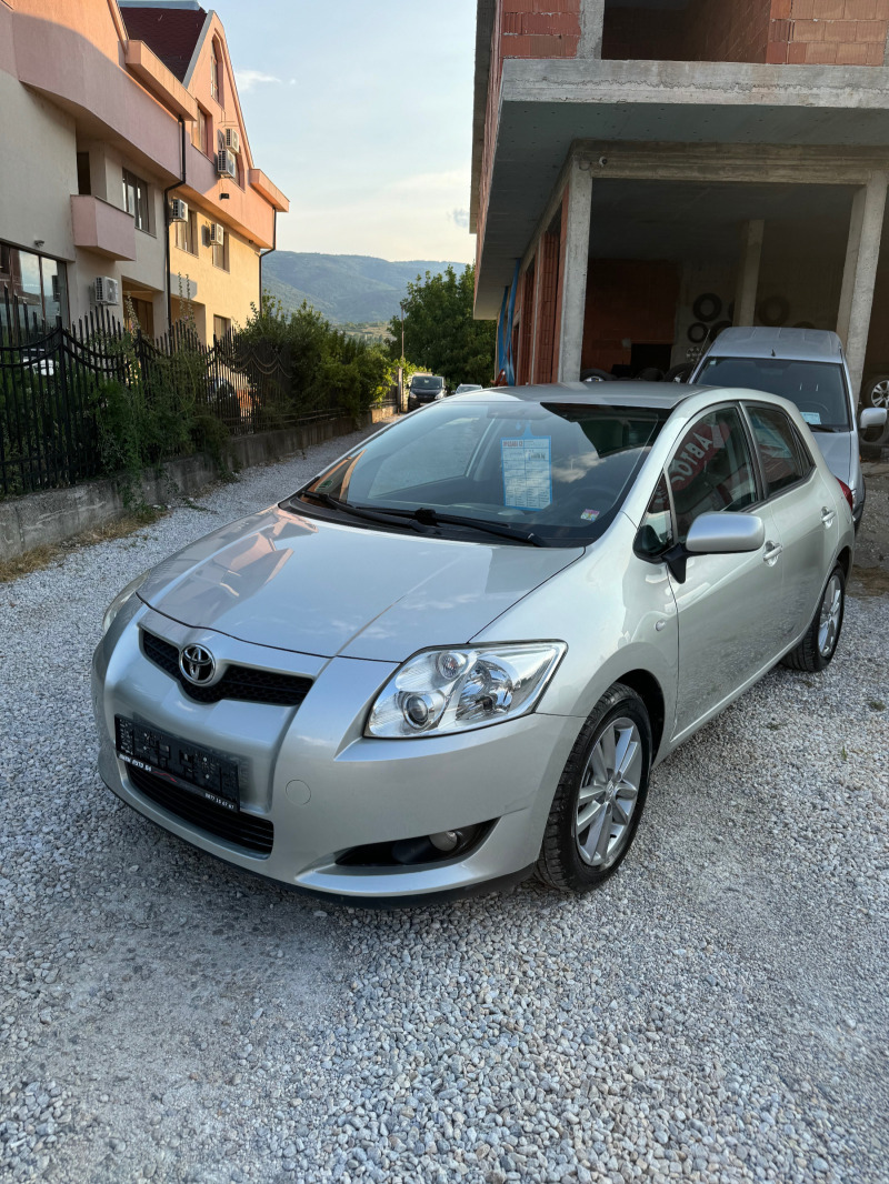 Toyota Auris 1.6, снимка 2 - Автомобили и джипове - 46700067