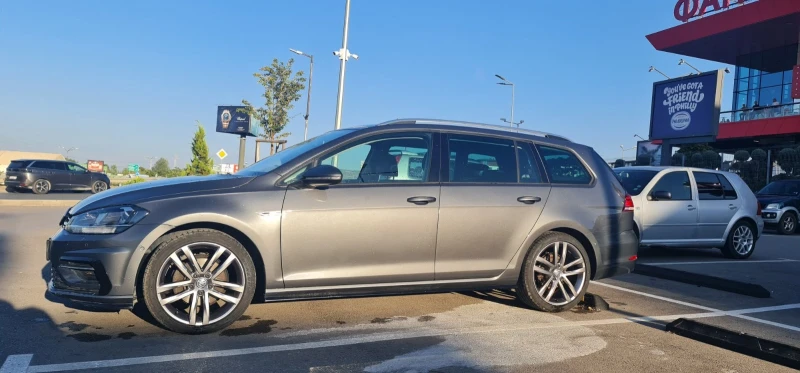 VW Golf Заводска ГАРАНЦИЯ! R-Line!!, снимка 5 - Автомобили и джипове - 47427723