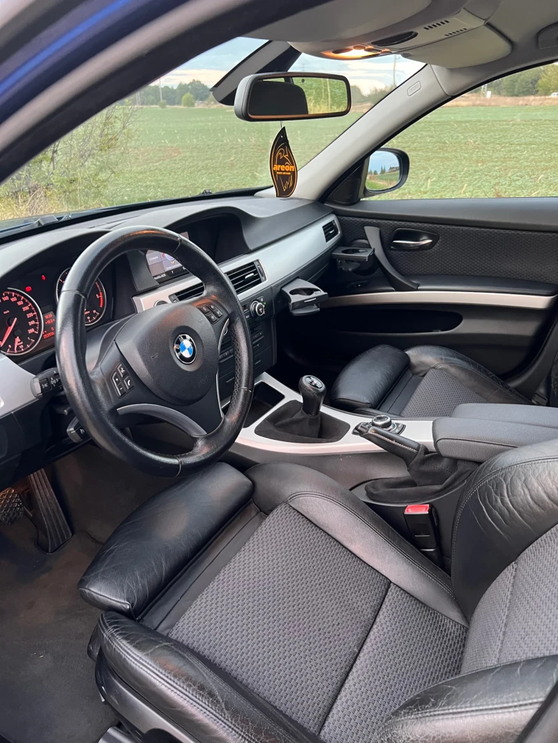 BMW 318 E90 LCI, снимка 8 - Автомобили и джипове - 47560692