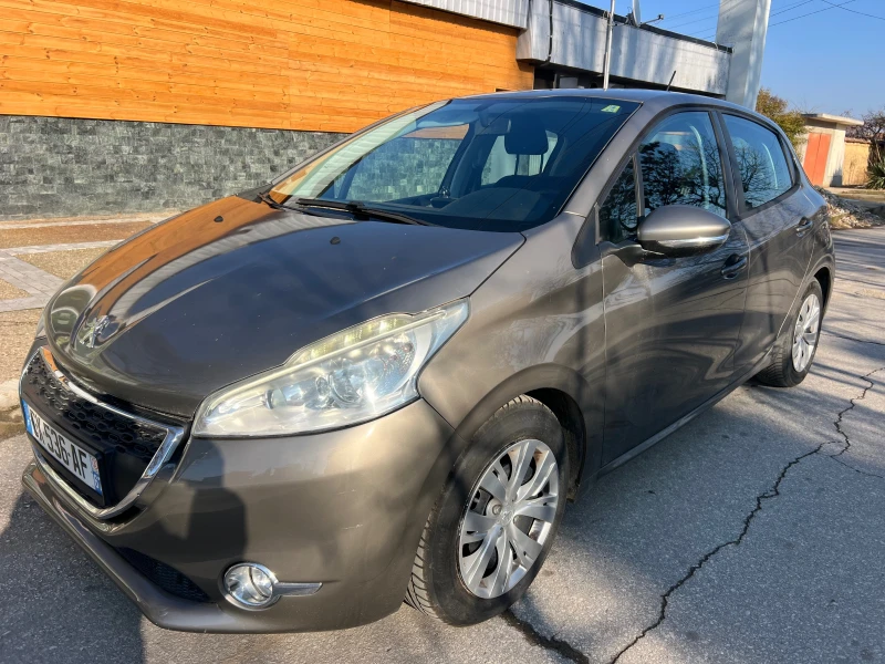 Peugeot 208 1.4 VTI 16V LED NAVI CLIMA, снимка 8 - Автомобили и джипове - 48407934