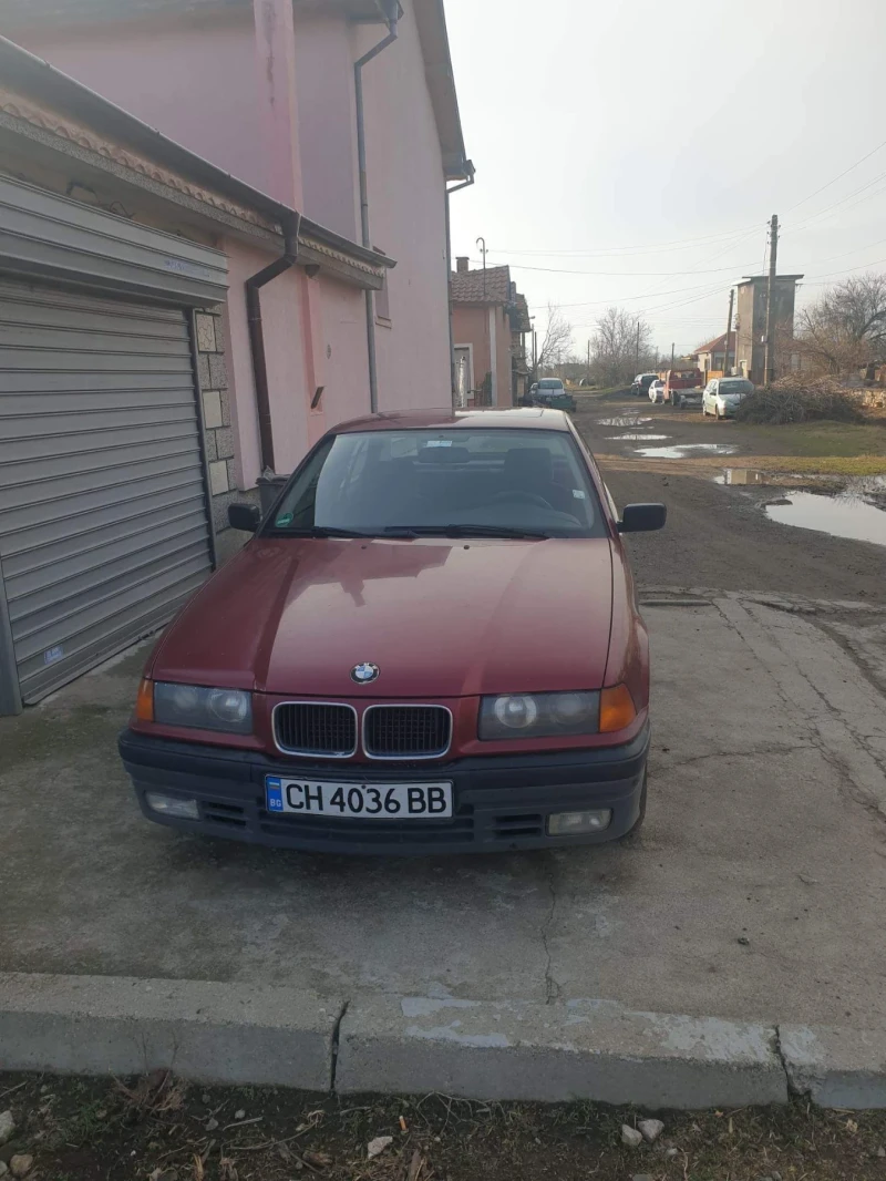 BMW 318, снимка 11 - Автомобили и джипове - 48966660