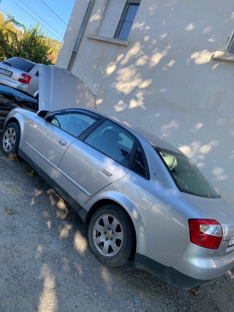 Audi A4 2.0, снимка 4 - Автомобили и джипове - 53193028