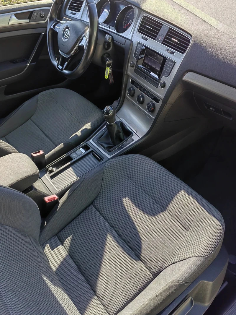 VW Golf 7 1.6TDI 110, снимка 12 - Автомобили и джипове - 52342498