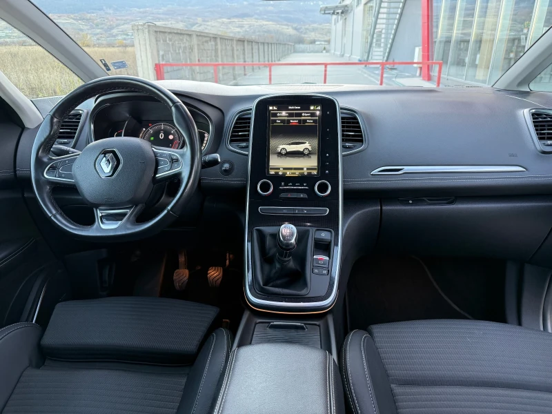 Renault Scenic 1.5 dci PARIS BOSE EDITION, снимка 8 - Автомобили и джипове - 52425853