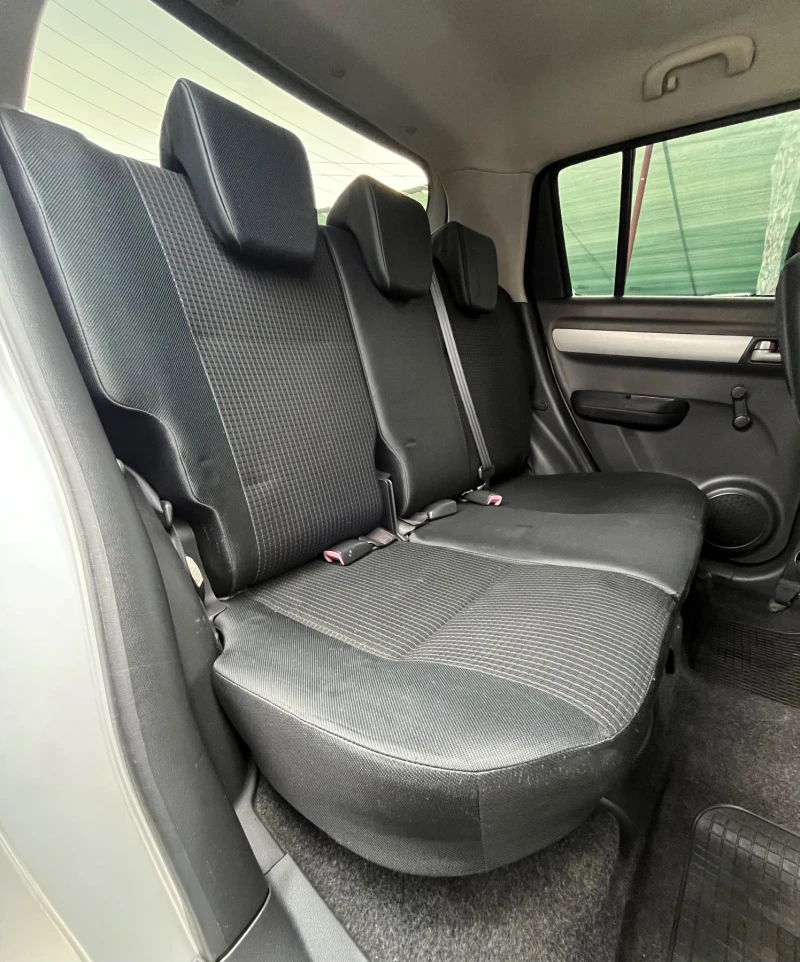 Suzuki Swift 1.3DDIS* КЛИМАТИК* ТОП* СОБСТВЕН ЛИЗИНГ, снимка 9 - Автомобили и джипове - 52542169