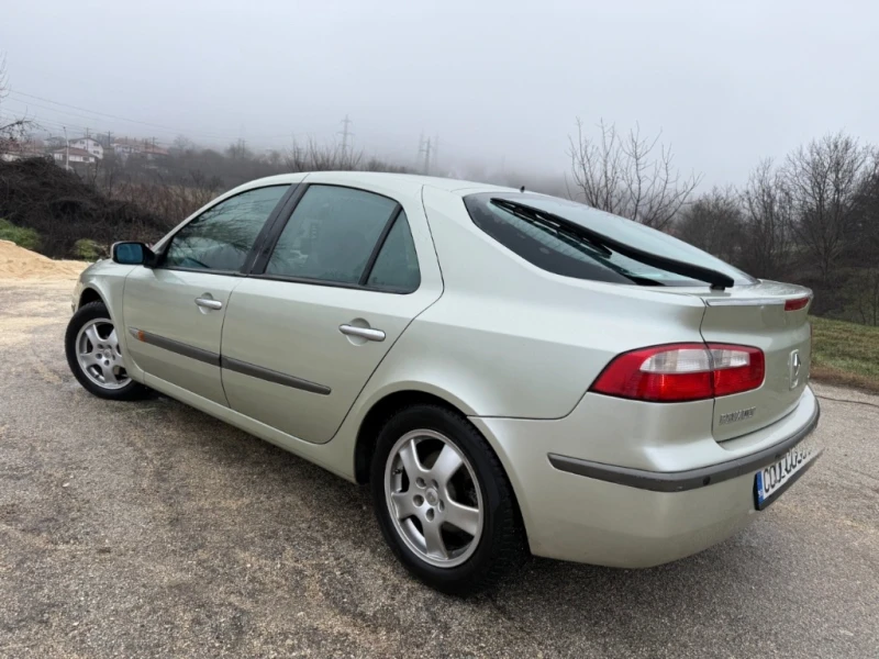 Renault Laguna 1.6i 16V, снимка 3 - Автомобили и джипове - 53412246