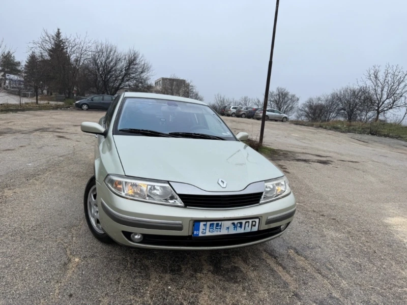 Renault Laguna 1.6i 16V, снимка 8 - Автомобили и джипове - 53412246