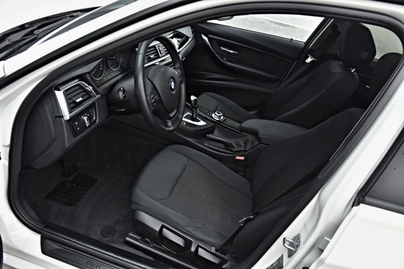 BMW 318 318 //pano// фейс лифт//, снимка 14 - Автомобили и джипове - 53574958