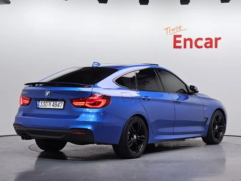 BMW 320 Gt 320D M Sports Premium - изображение 2