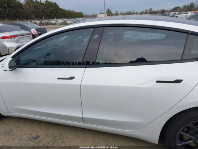 Tesla Model 3 ПОДГРЕВ* КАМЕРА* КЕЙЛЕС* LANE* ASSIST, снимка 14 - Автомобили и джипове - 53562825