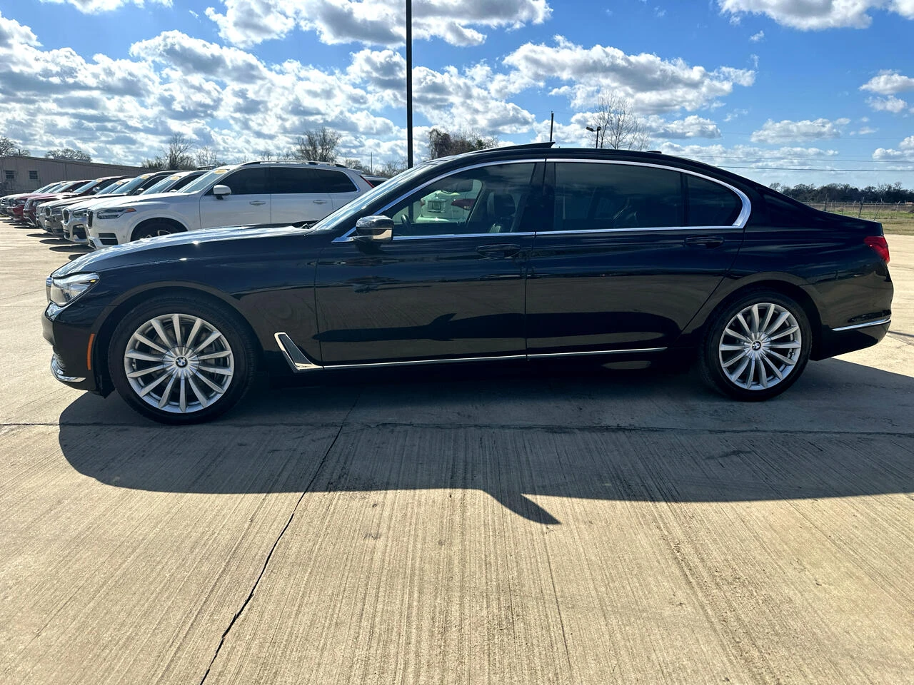 BMW 740 Li* Harman/Kardon* Head-up* Пано* Keyless - изображение 8