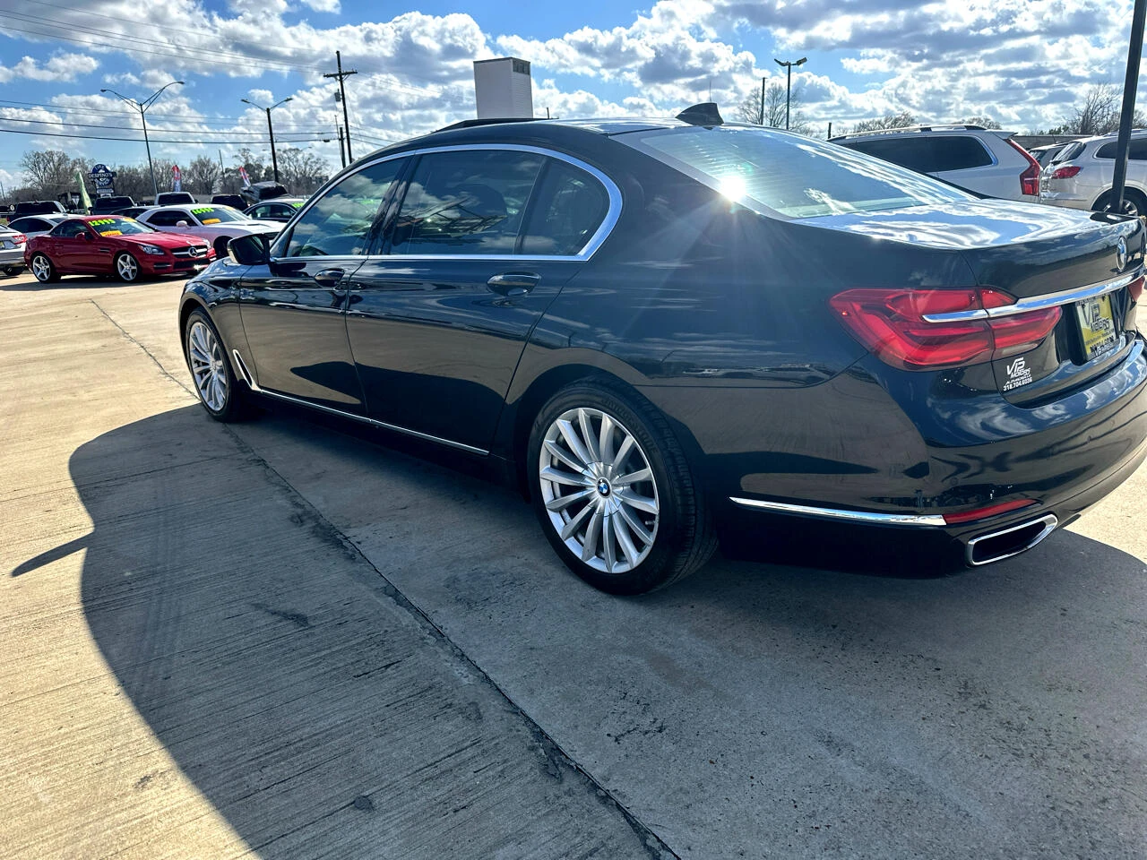 BMW 740 Li* Harman/Kardon* Head-up* Пано* Keyless - изображение 5