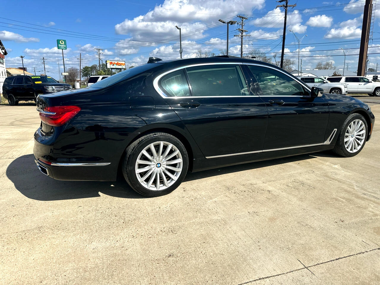 BMW 740 Li* Harman/Kardon* Head-up* Пано* Keyless - изображение 7
