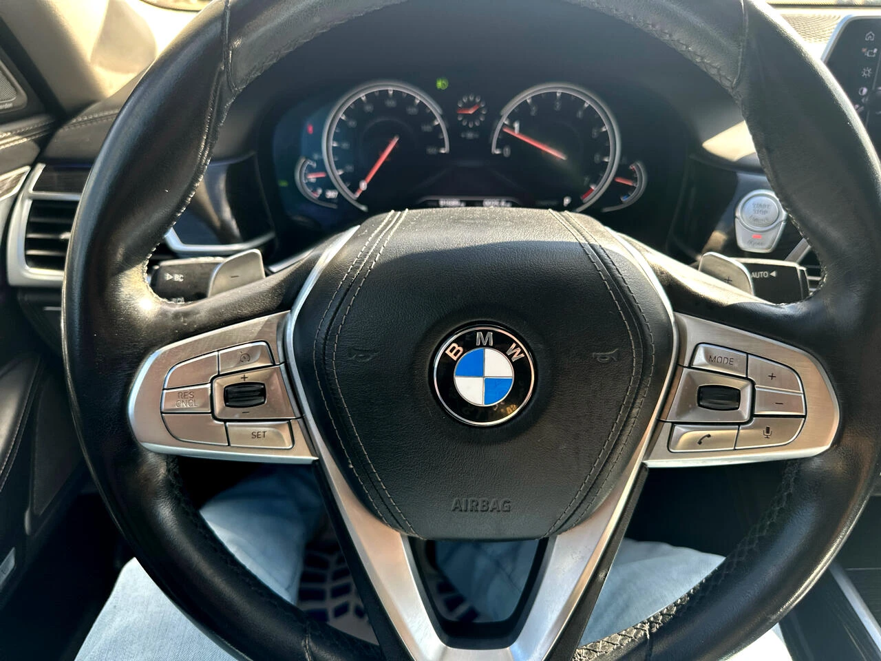 BMW 740 Li* Harman/Kardon* Head-up* Пано* Keyless - изображение 10