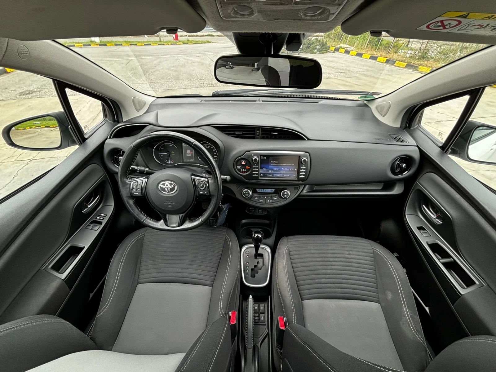 Toyota Yaris 1.5* HYBRID* 129 000 KM* KTEO* COC*  - изображение 10
