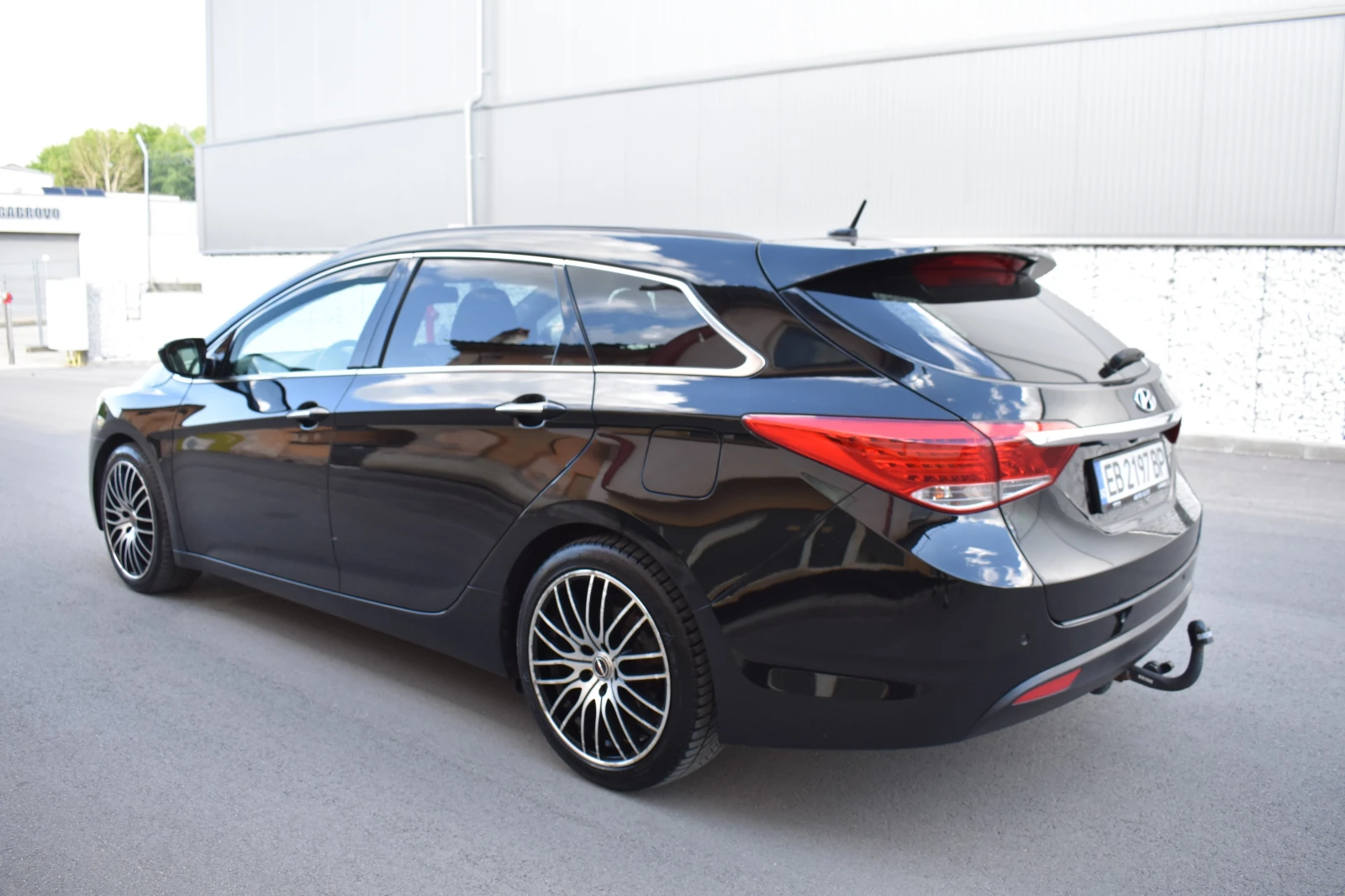 Hyundai I40 1.7GRDI/136kc= KEYLESSGO= NAVI= ОТЛИЧЕН!!! - изображение 3