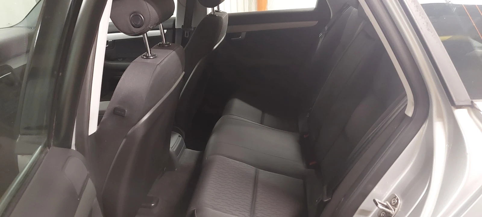 Audi A4 140ps Автоматик - изображение 10