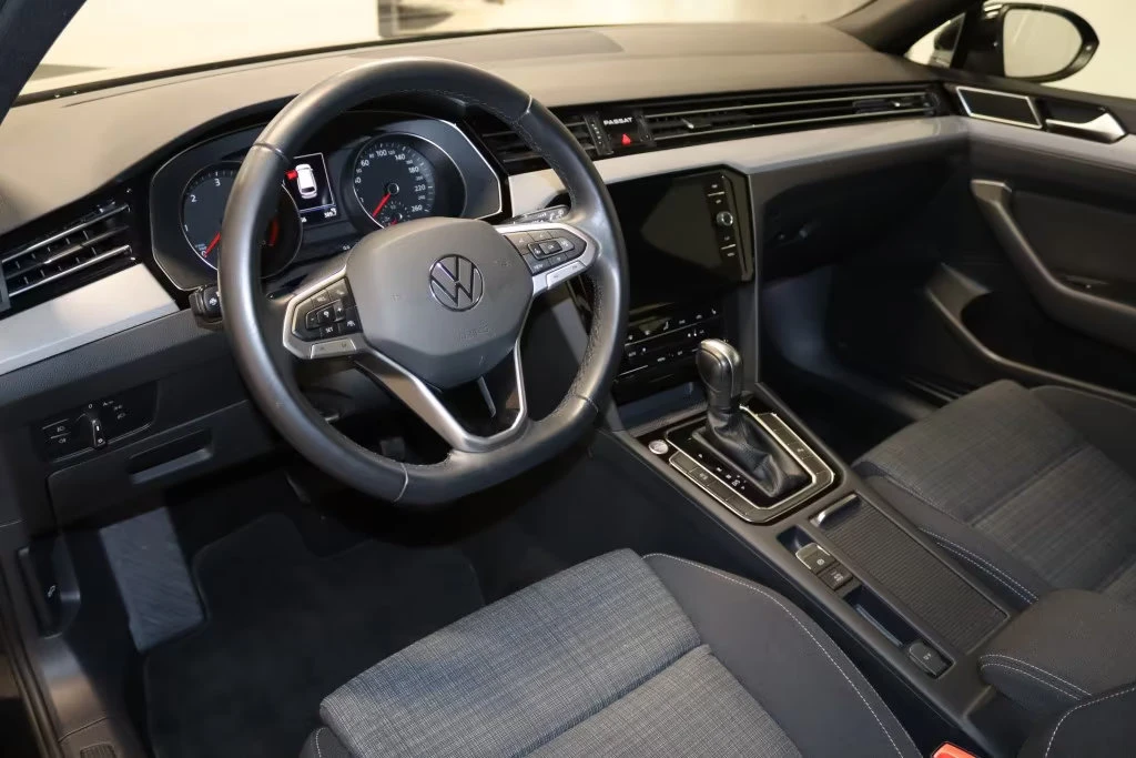 VW Passat 2.0TDI/BUSINESS/200HP/NAVI/CAM/ACC/LED/AMBI/287f - изображение 7