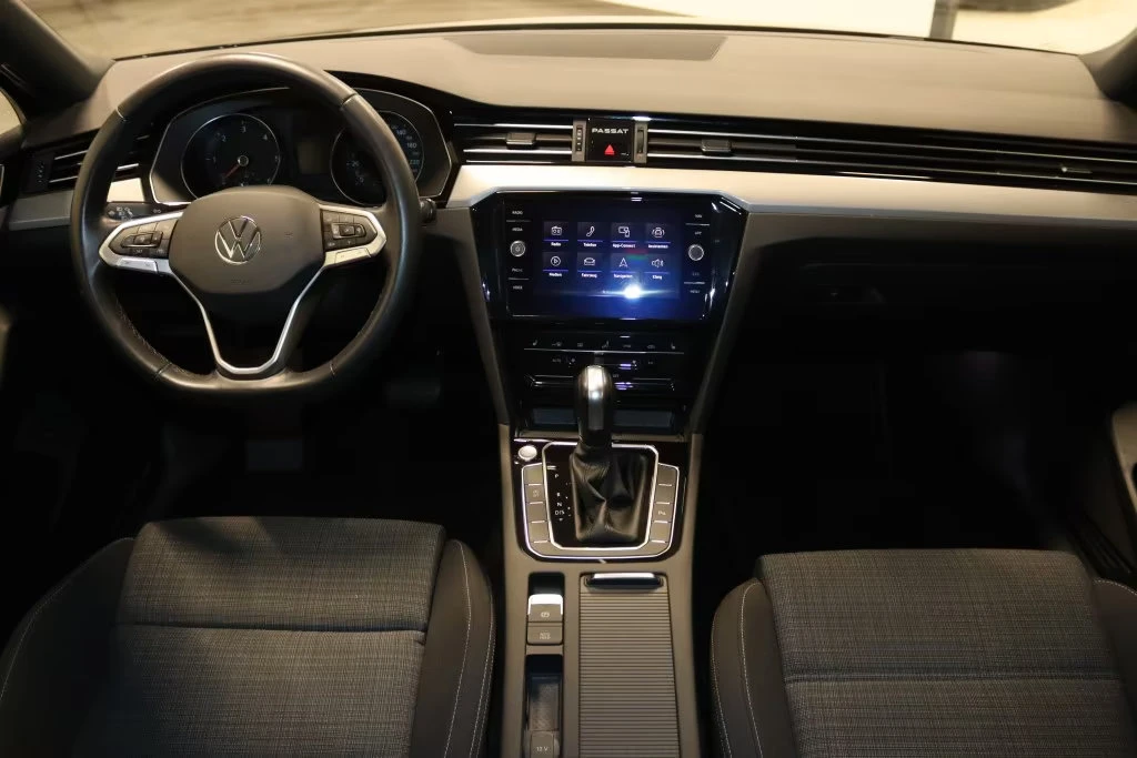 VW Passat 2.0TDI/BUSINESS/200HP/NAVI/CAM/ACC/LED/AMBI/287f - изображение 8