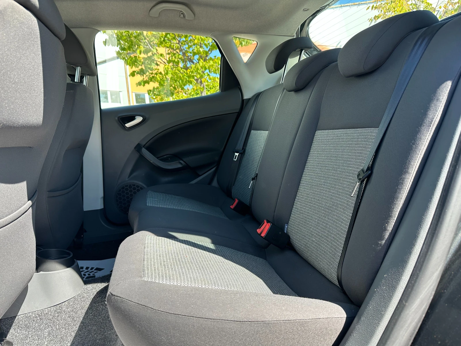 Seat Ibiza 1.2i 69 к.с. Газ/бензин - изображение 9