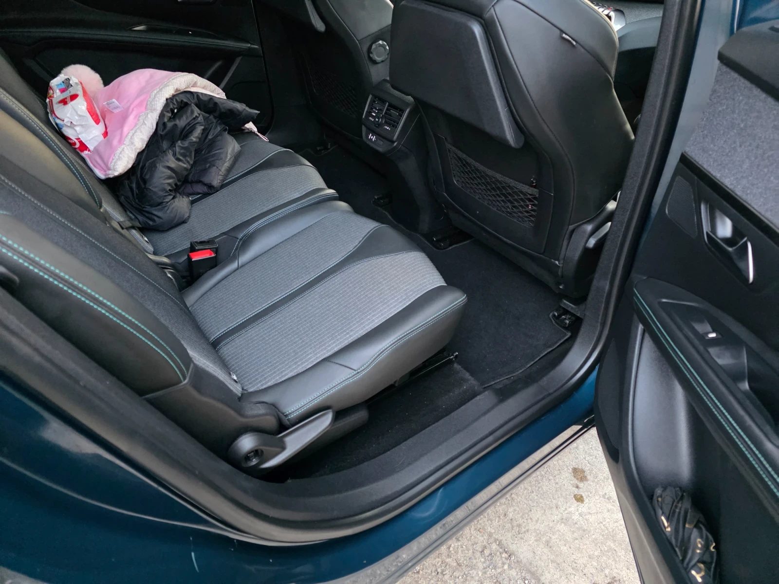 Peugeot 5008 2.0 HDI 180kc ЕАТ8, снимка 14 - Автомобили и джипове - 53256125