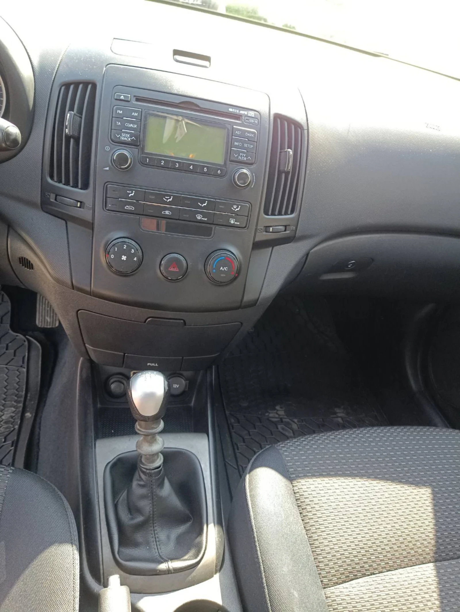 Hyundai I30, снимка 15 - Автомобили и джипове - 53843869