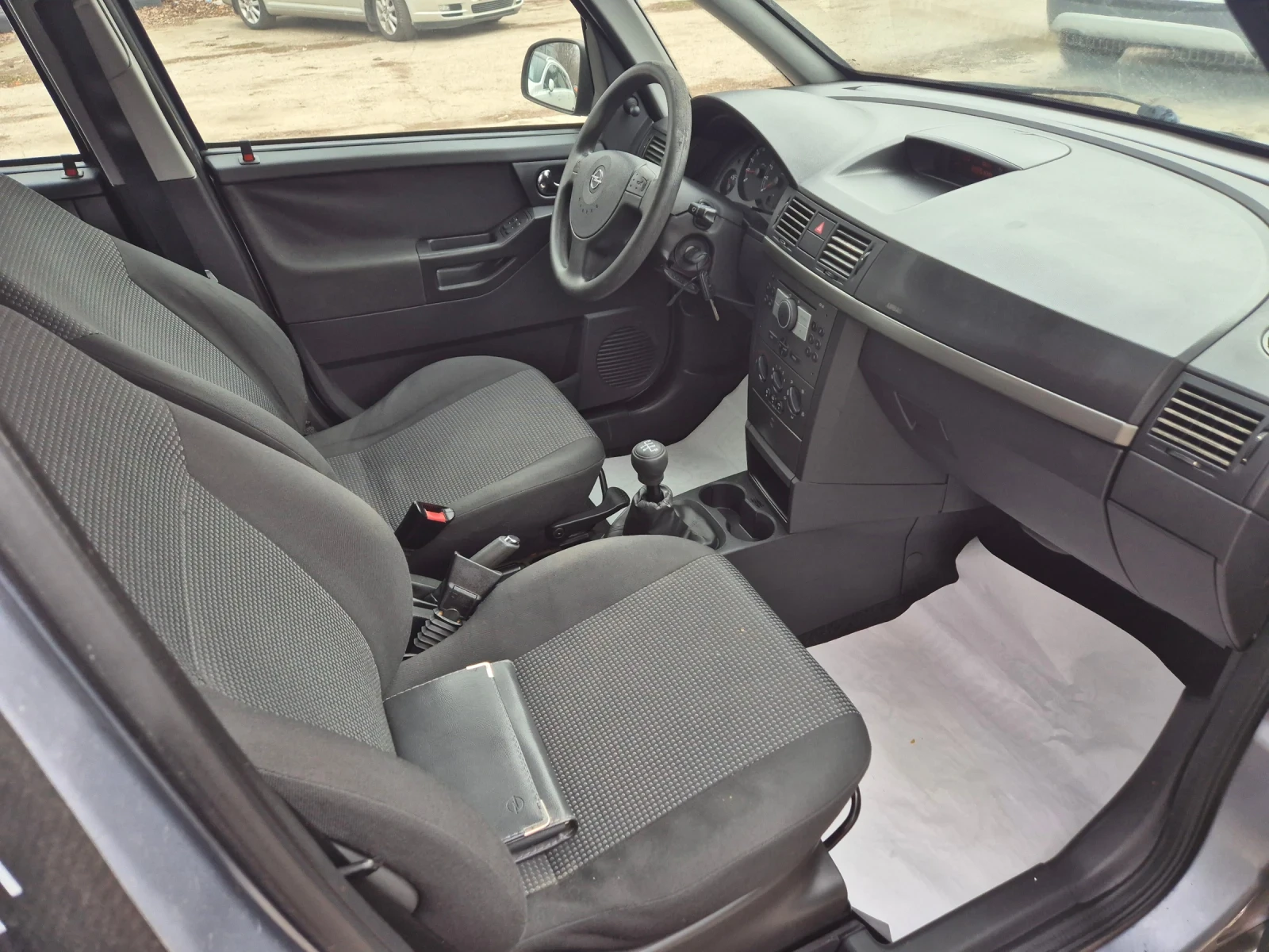 Opel Meriva 1.3 CDTI , снимка 8 - Автомобили и джипове - 53853495