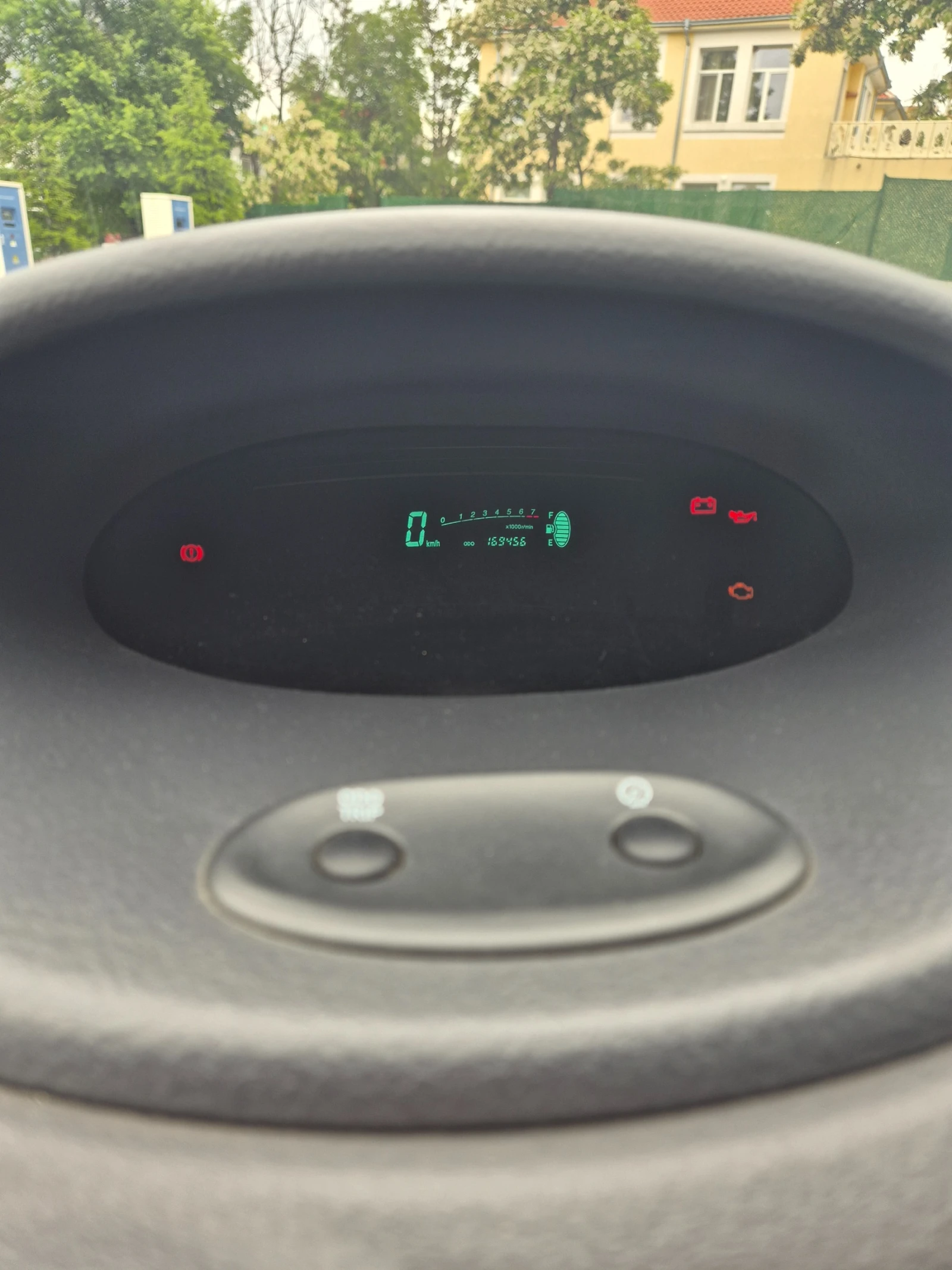 Toyota Yaris, снимка 13 - Автомобили и джипове - 54613284