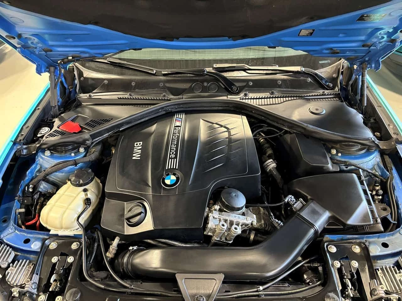 BMW 235 * M235i| COUPE| RWD| REDLEATHER| EXHAUST| HARMANKA, снимка 2 - Автомобили и джипове - 54934475