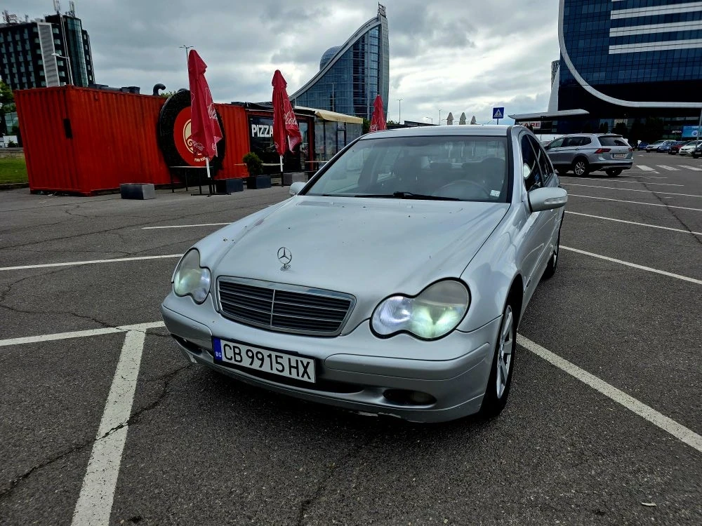 Mercedes-Benz C 220 2.2CDI  2002г ръчка , снимка 12 - Автомобили и джипове - 55067903
