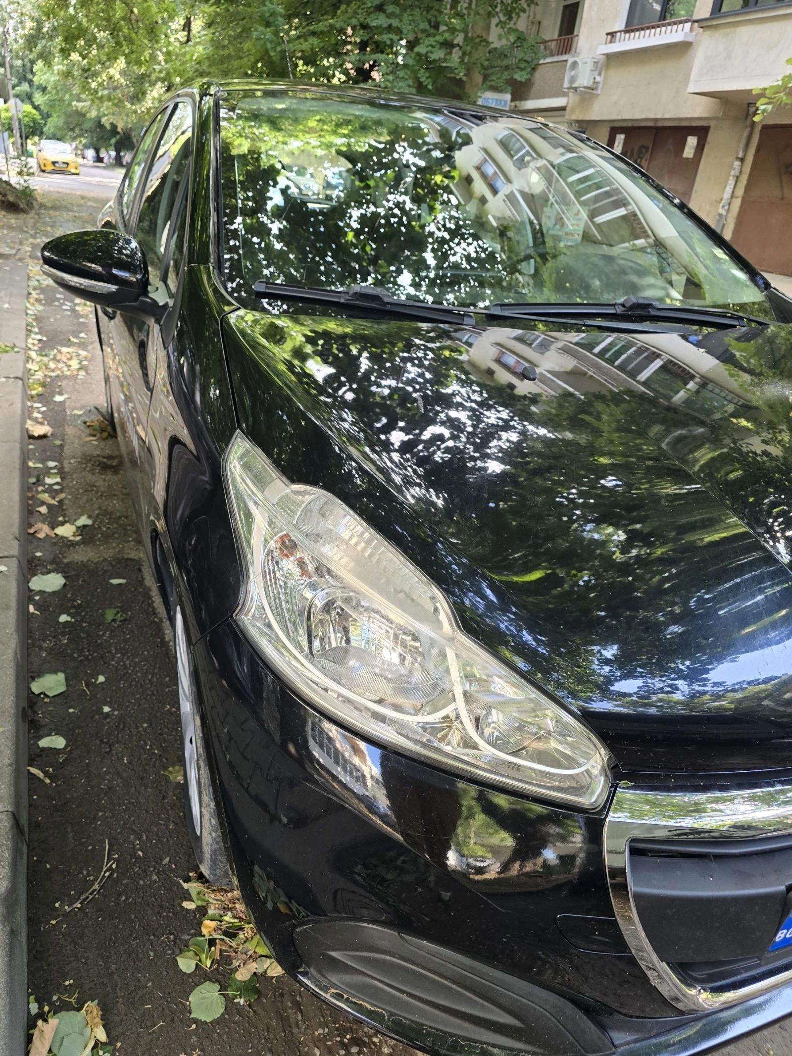 Peugeot 208, снимка 2 - Автомобили и джипове - 55381502