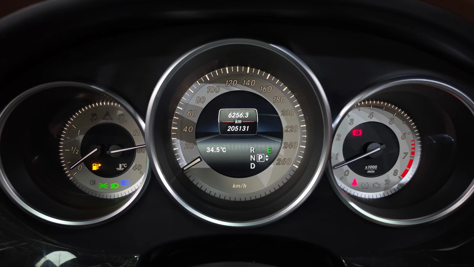 Mercedes-Benz CLS 400, снимка 8 - Автомобили и джипове - 55741403