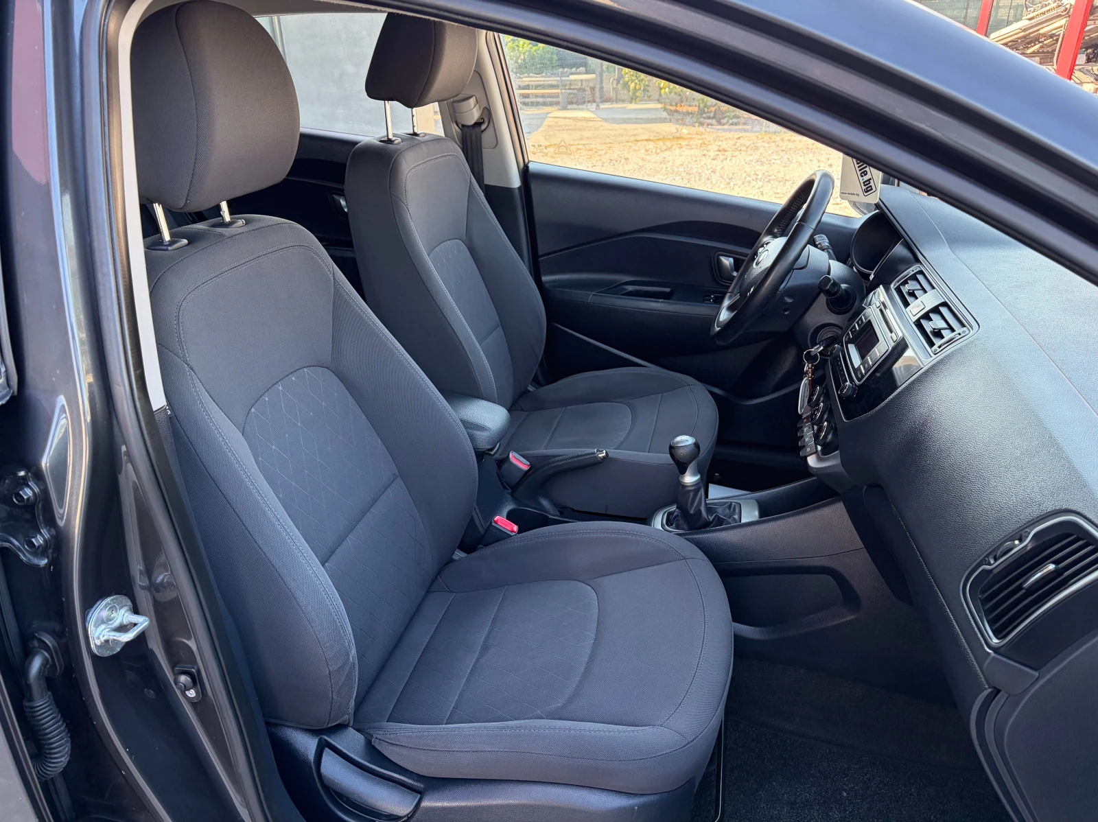 Kia Rio 1.2i , снимка 13 - Автомобили и джипове - 55747375