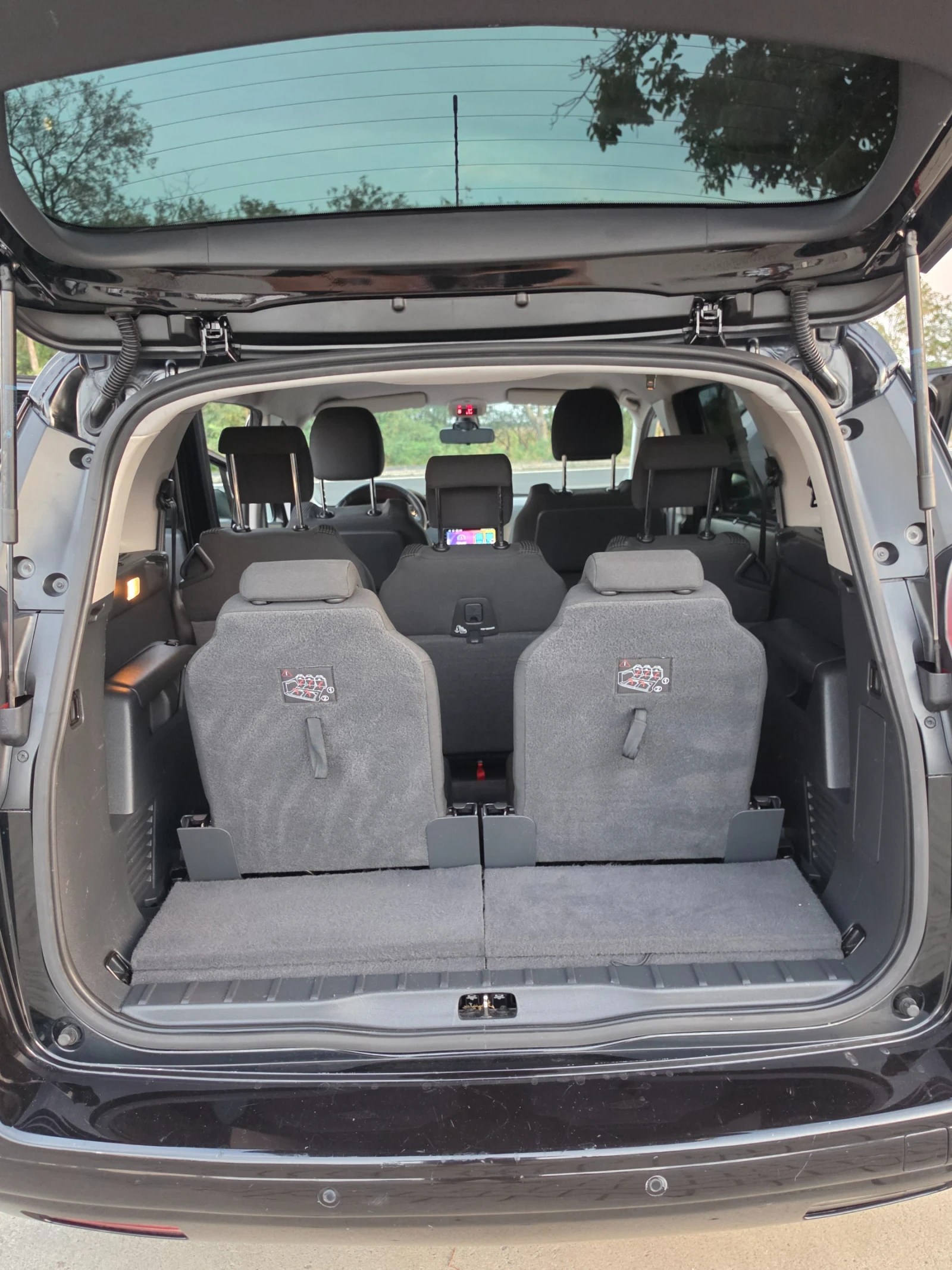 Peugeot 5008 1.6HDI* Face* 6+ 1* Automat * Camera, снимка 15 - Автомобили и джипове - 55816373